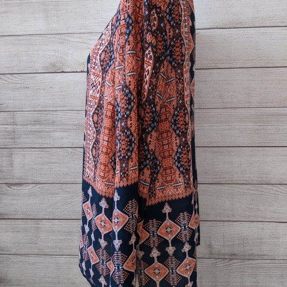 Violet+Claire Top, size large, Blue and orange - Picture 3 of 13